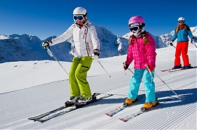 Skarpety narciarskie i snowboardowe. Jak je wybrać?